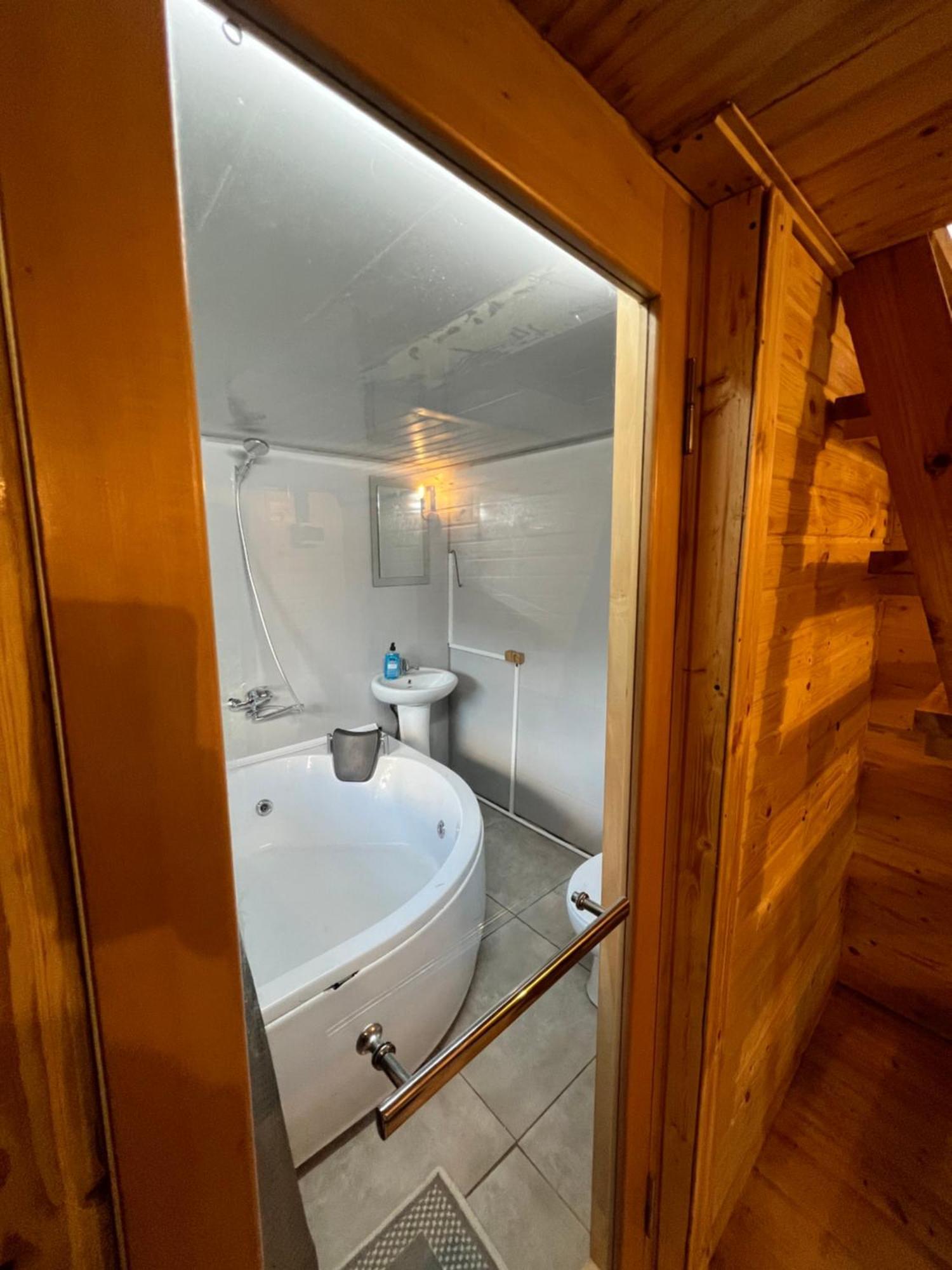 Mtirala Glamping Hotel Chakvistavi Eksteriør billede